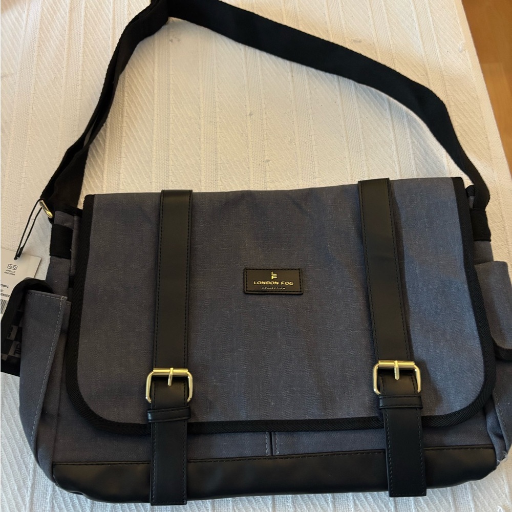 London Fog Black and Gray Messenger Bag